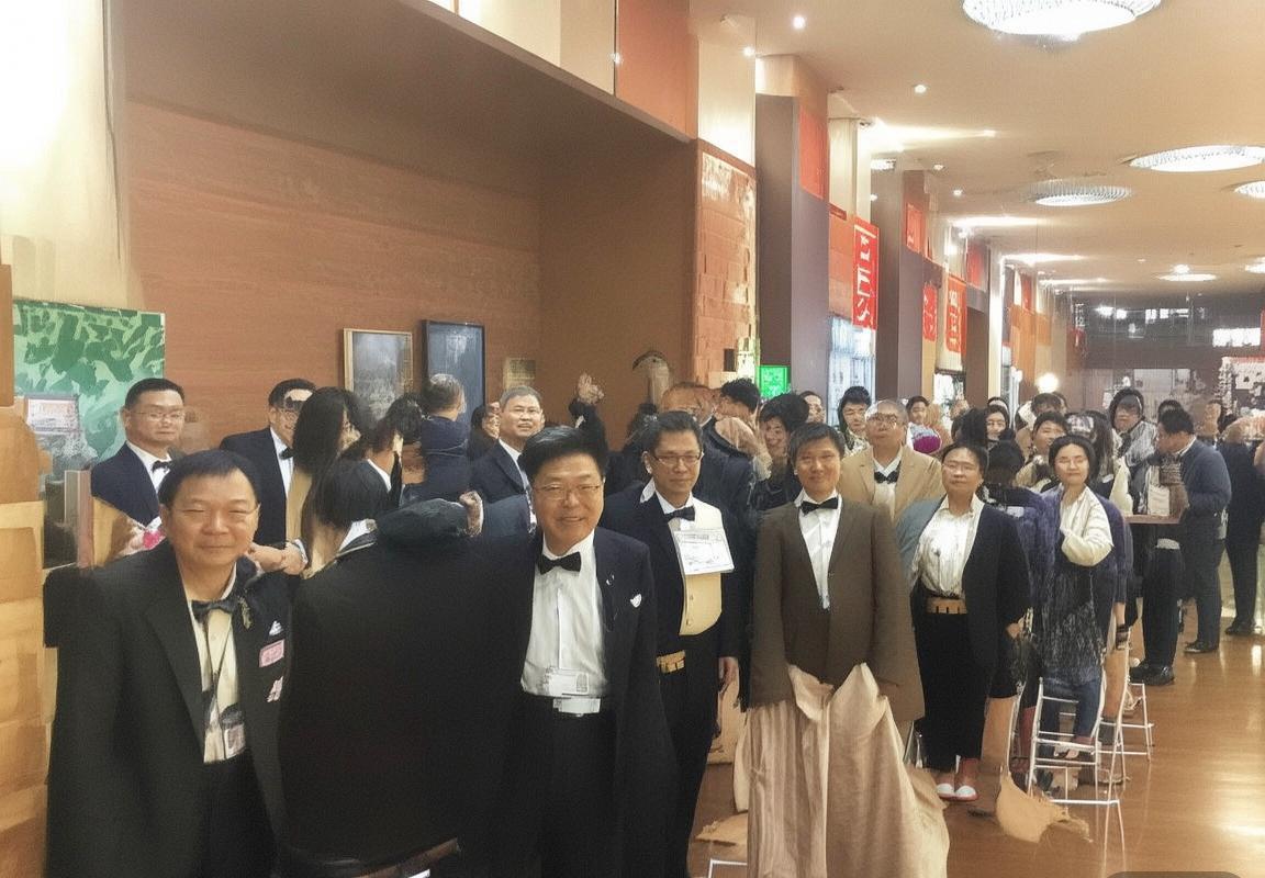 方硕篮球成长之路：从新星到领袖的蜕变历程(图2)