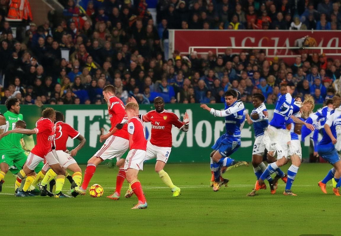 2013阿森纳曼联巅峰对决：范佩西鲁尼经典对决回顾(图4)